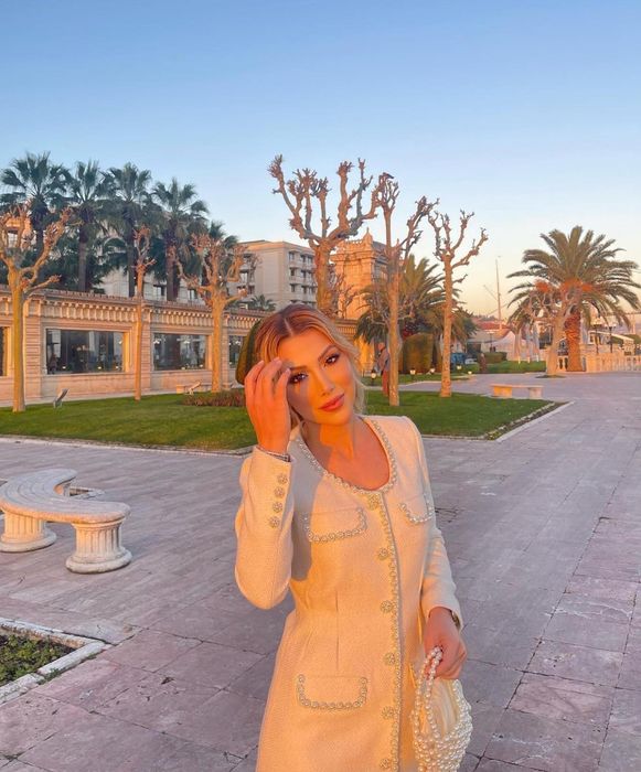 Rochie mini alba Vestiaire (nu MLH, Norina, Cristina Săvulescu)