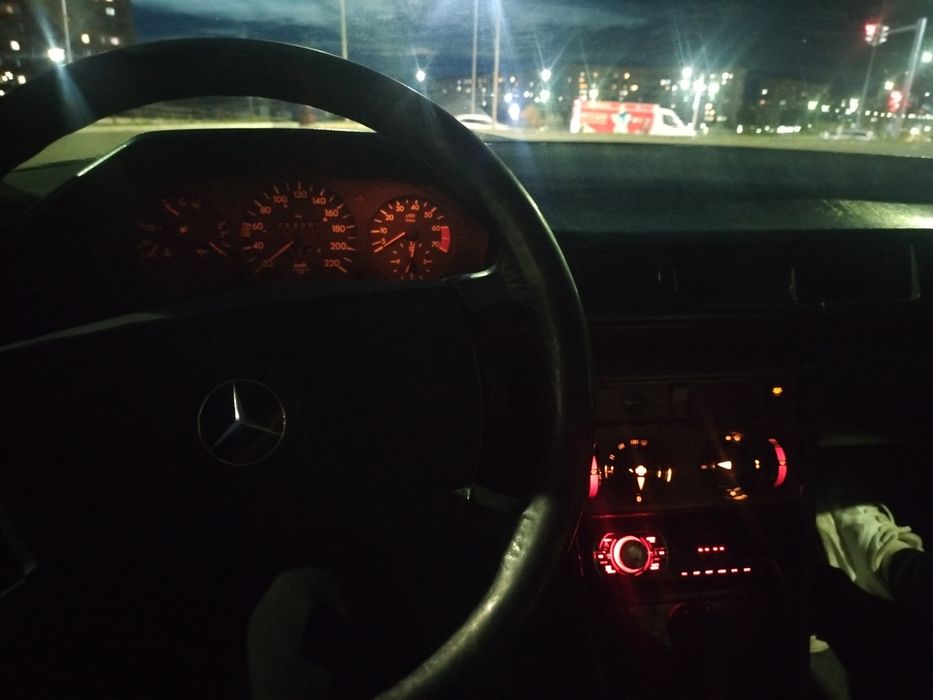 Продам машину Mercedes Benz