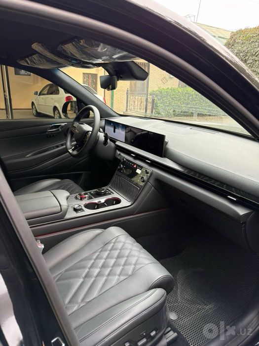 Genesis GV80 Coupe 2025 Год