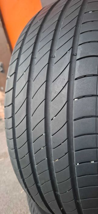 2бр. 205/55/16 Michelin 6.3mm грайфер, дот 22г. Безплатен монтаж