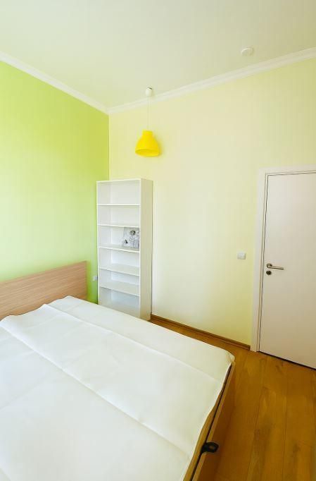 Дава се под наем Двустаен апартамент в Варна, Цветен квартал - 58 кв.м за 450 € - Снимка #3