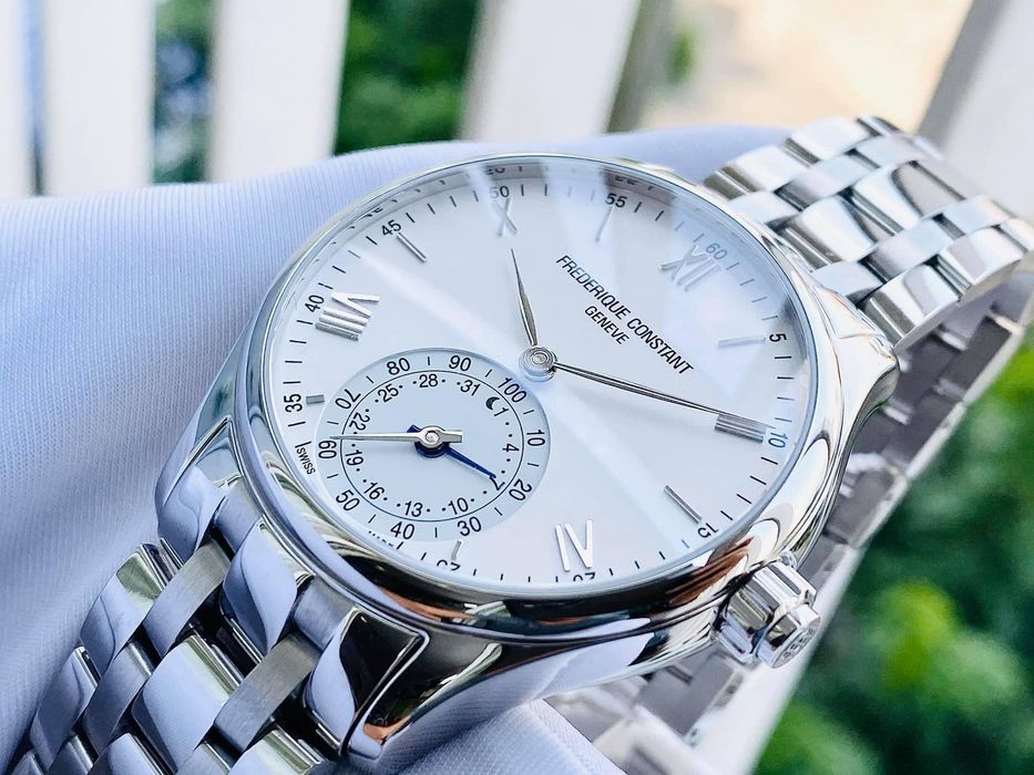 Швейцарские смарт часы Frederique constant