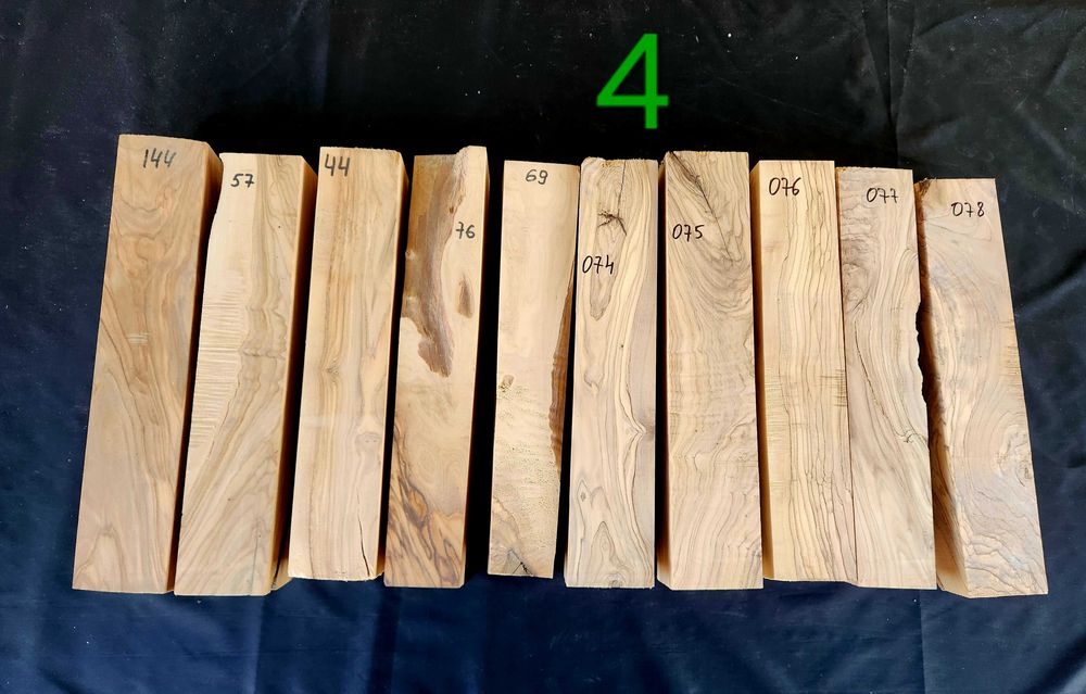 Заготовки (трупчета) от маслиново дърво (дървен материал)