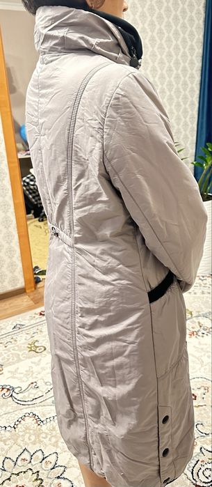 Продам женскую куртку