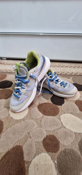 Маратонки DIADORA 45ном.