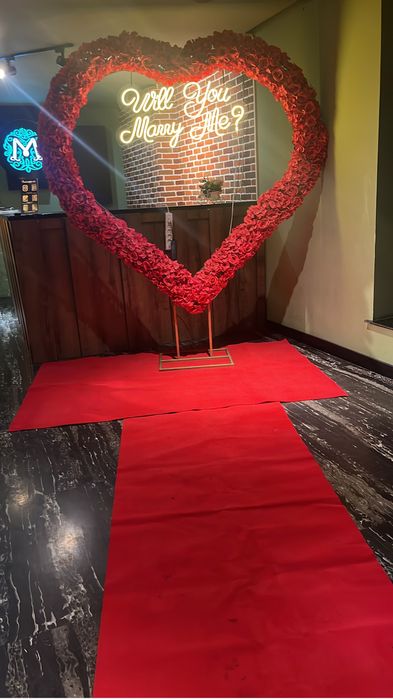 Буквы Marry  mee