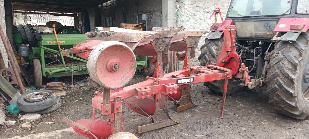 Plug revesbil trei cormane