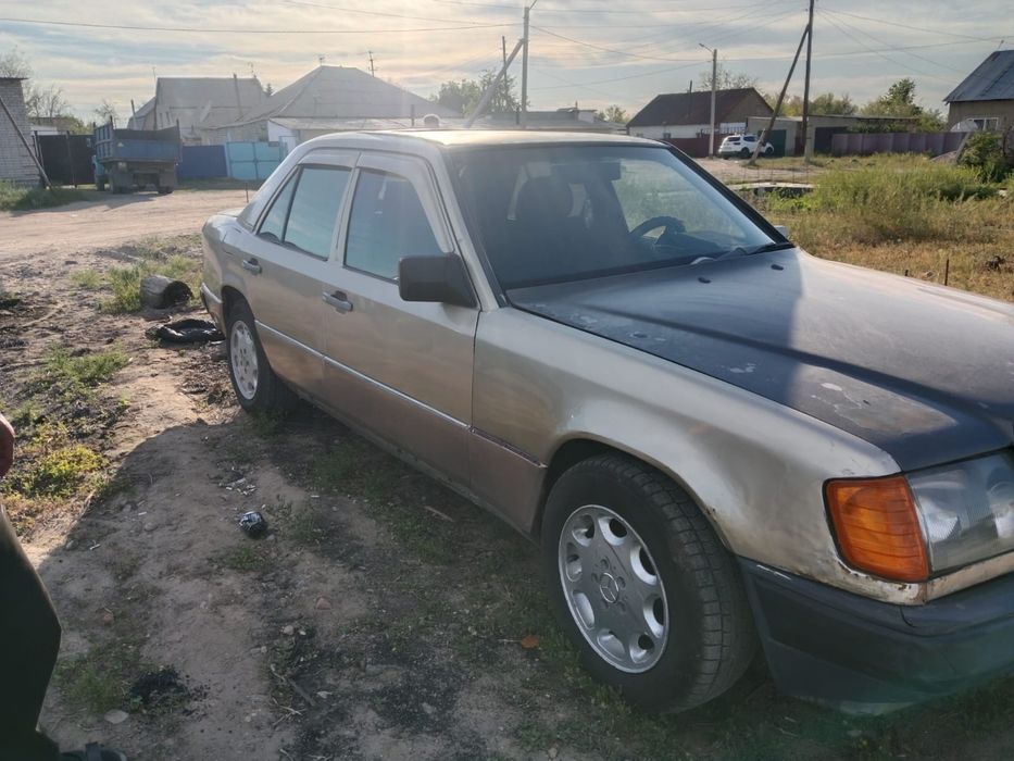 Продам мерседес 124