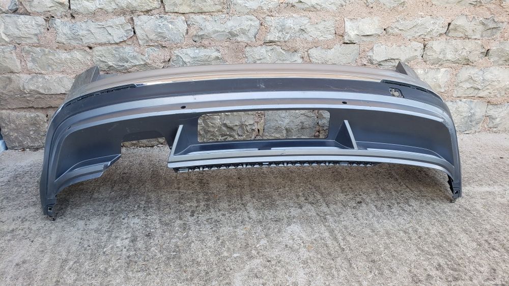 zadna bronq VW Toaran 2016-20g.