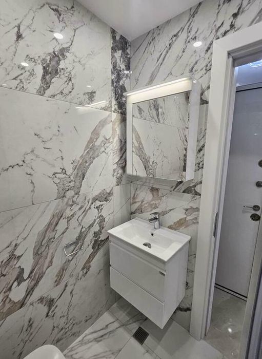 Дава се под наем Двустаен апартамент в Пловдив, Център - 76 кв.м за 700 € - Снимка #7