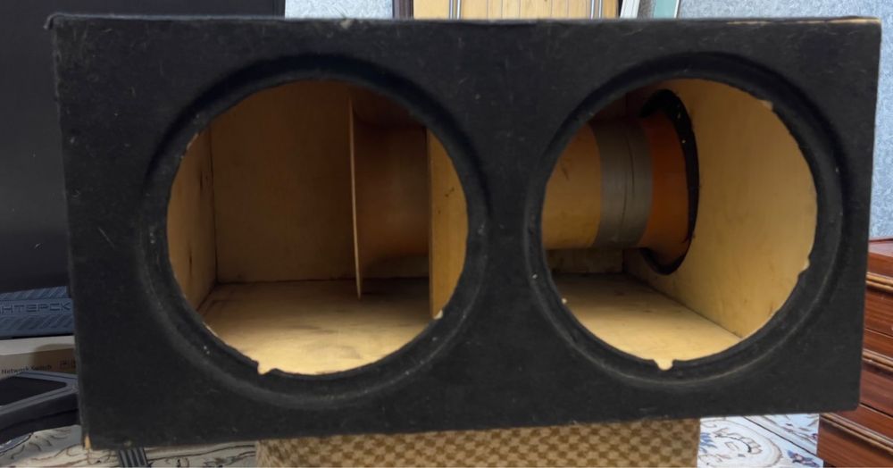 Продам короб под 2шт