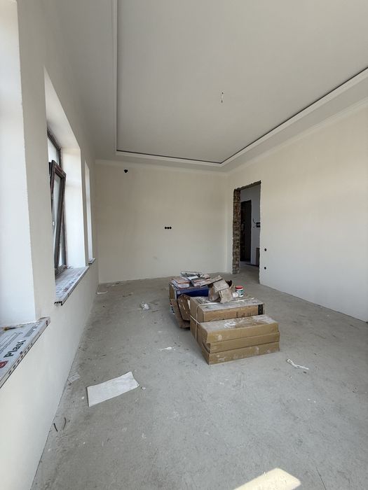 Срочно продаётся 1,3-сотик 5-х комн квартира в Сергели Ханабад