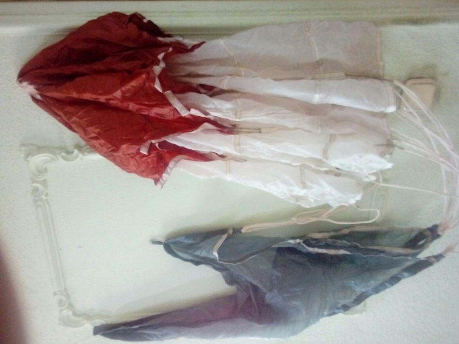 Стабилизирующий вытяжной парашут со стропами. СССР.