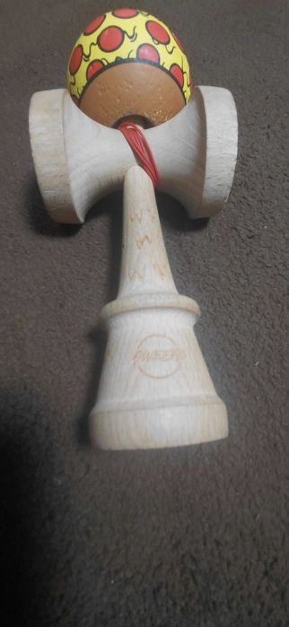 Kendama sweets pizza