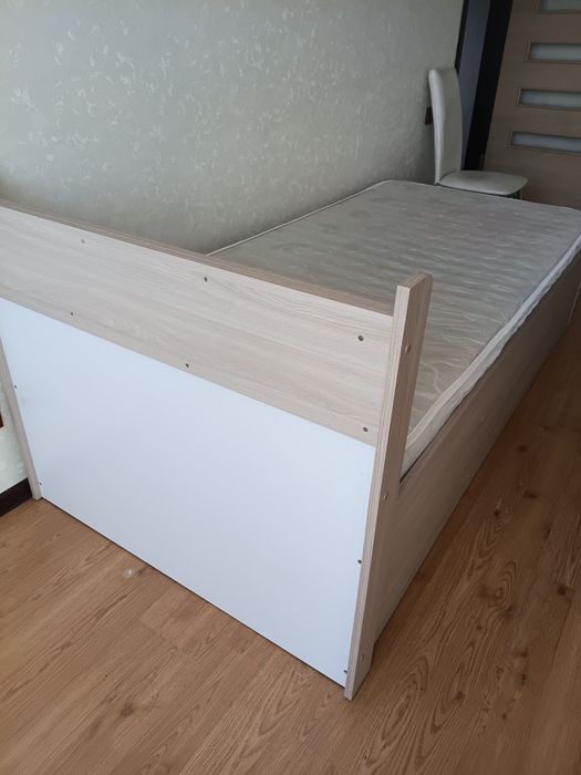 Продам кровать  1 спальную