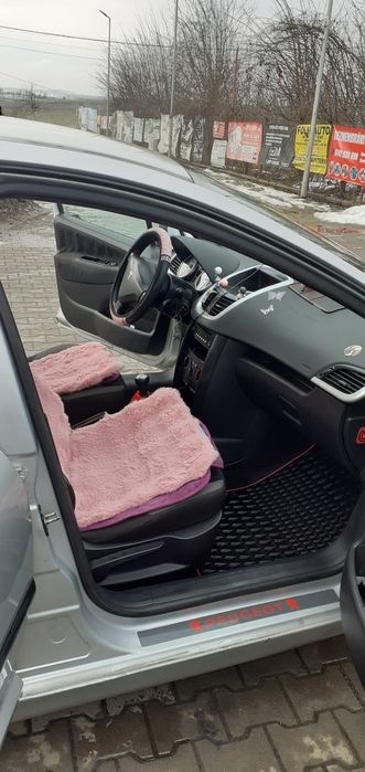 Peugeot 207 1.4 hdi an 2008