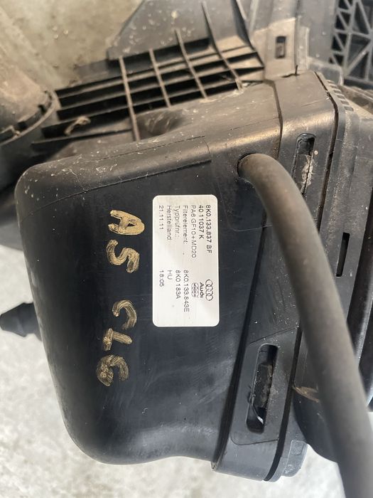 Carcasa filtru aer Audi A4 A5 B8 2.0 2.7 3.0