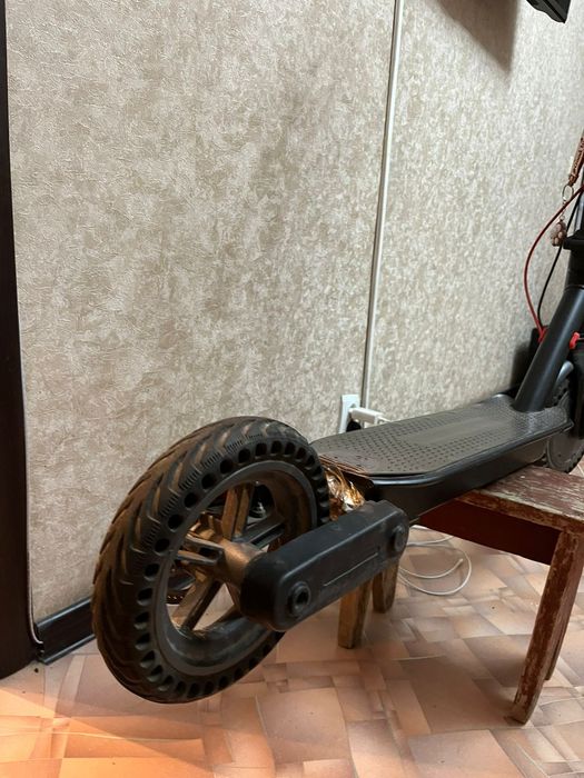 Электросамокат Xiomi Mija m365 pro