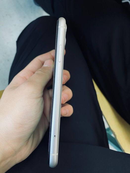 ПРОДАМ Iphone 11 идеал