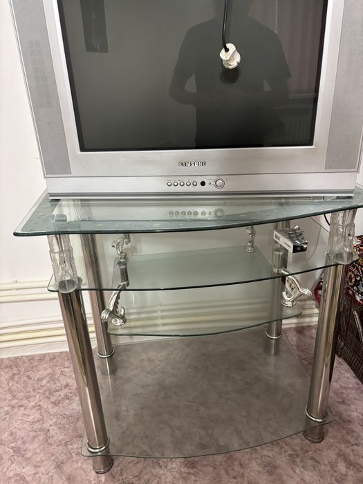 Телевизор SAMSUNG + Подставка