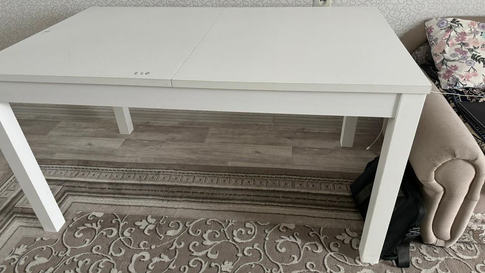Продам стол Икея