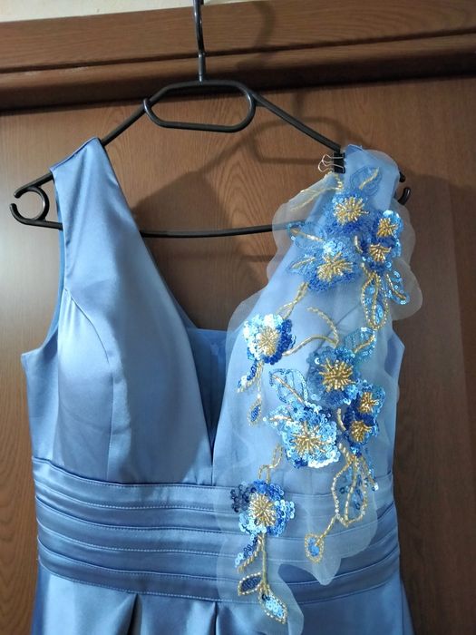 Rochie noua, tafta, marimea 42