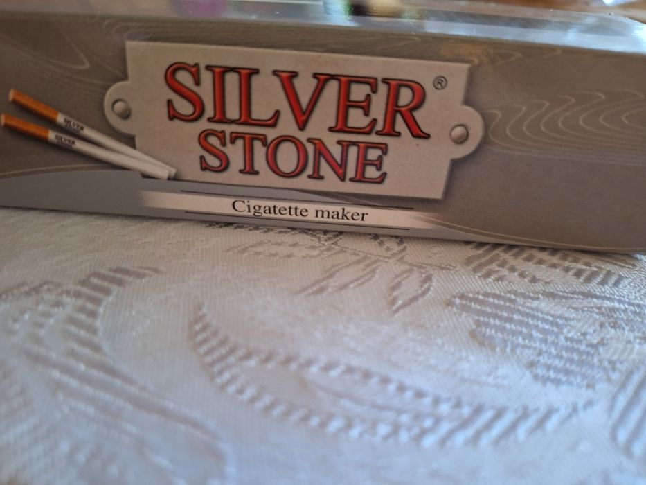 Почти не използвана машинка за правене на цигари