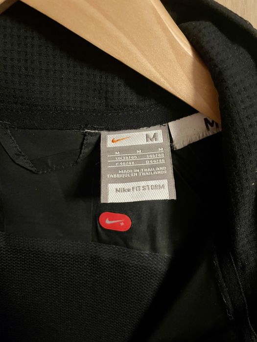 Jacheta alergare Nike cu lumini - M