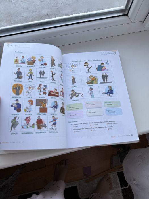 Продам учебник ( Я учу турецкий)