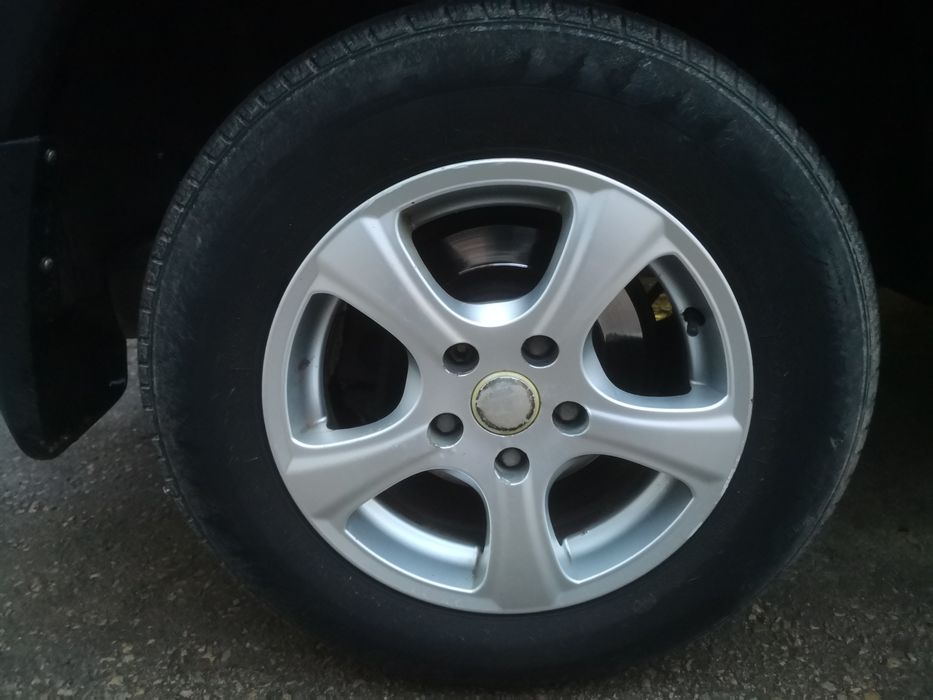 Джанти с гуми 205/70/15 5х114.3