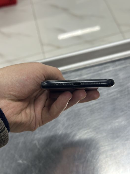 iphone xr qora 128gb