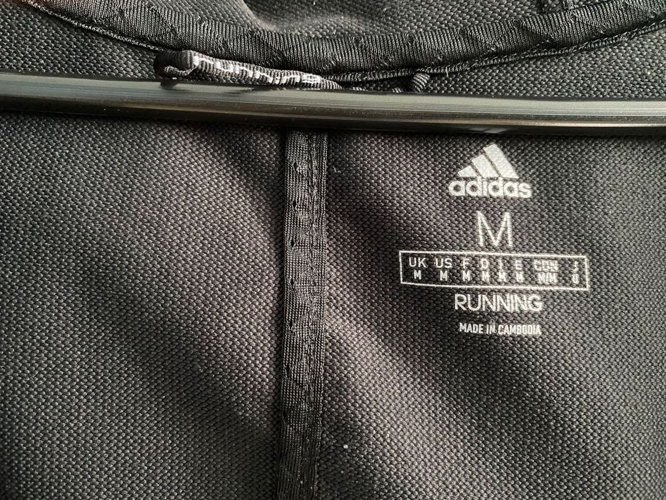 Яке Adidas размер M