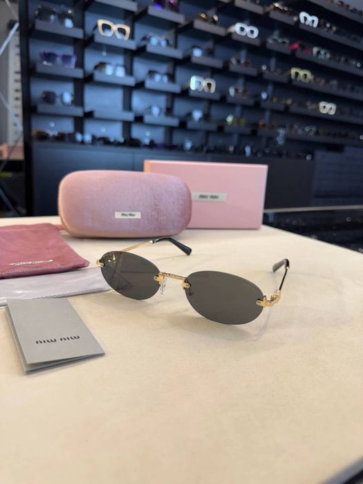 Ochelari Miu Miu noi