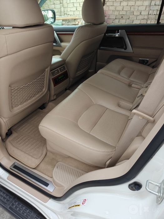 Продам Toyota Land Cruiser 200