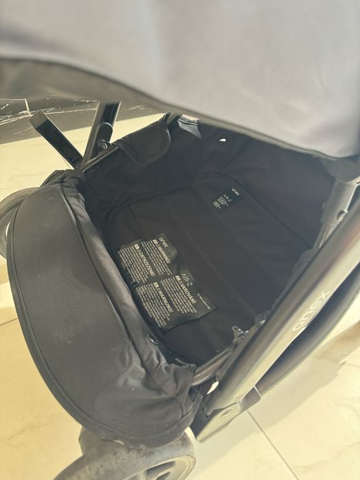 Продается коляска Anex Air Z (2 в 1)