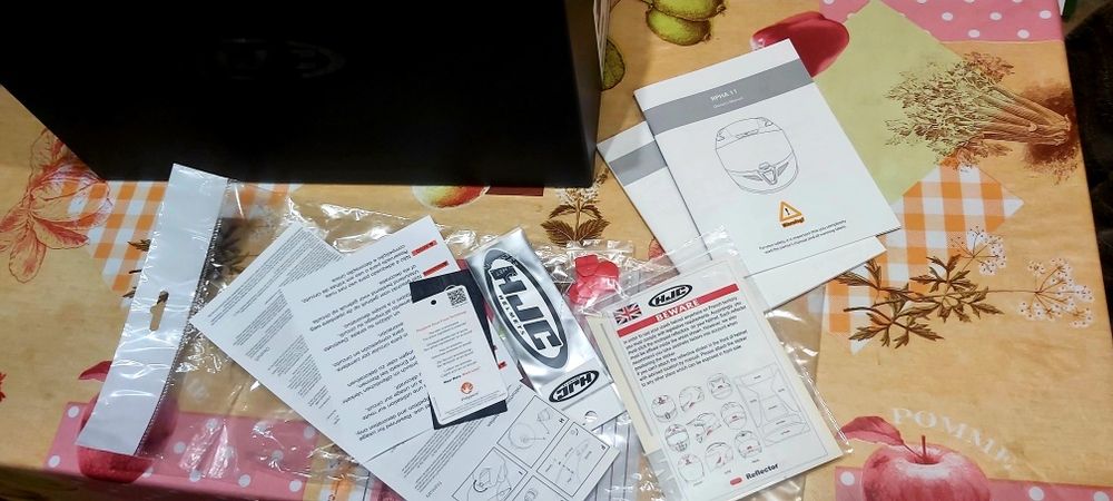 Каска HJC Marvel Venom II