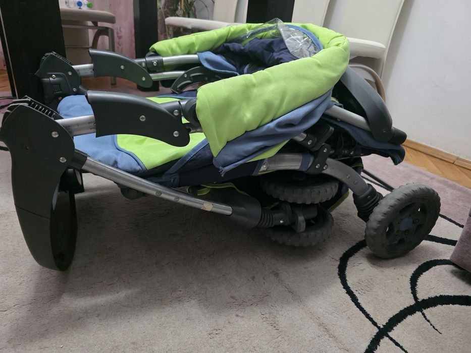 Комбинирана бебешка количка+ столче за кола