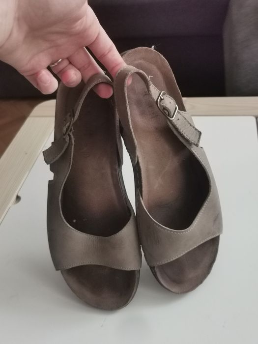 Кожени сандали lasocki 38 размер