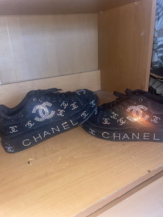 Adidasi Chanel marimea 37