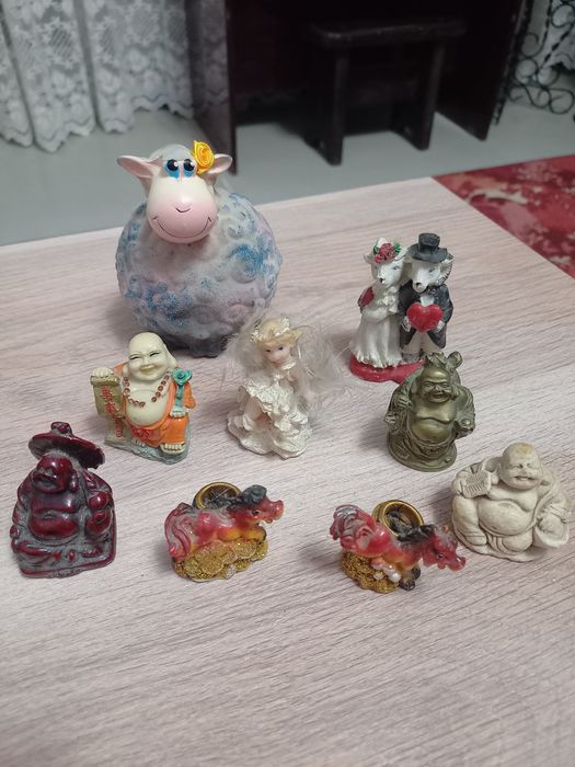 Сувениры разные б/у. 1000 тг.