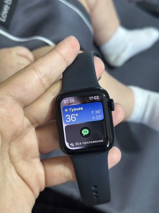 Apple Watch SE (GPS, 2‑го поколения)