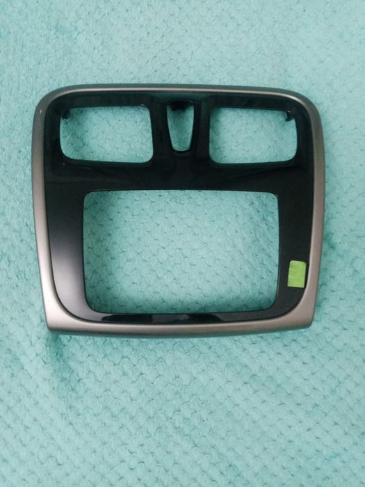 Продам рамку на Рено