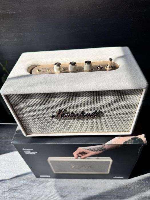 Чисто нов Спийкър Marshall /цвят Крема