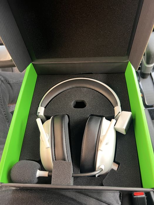 Наушник razer blackshark v2 hyperspeed white