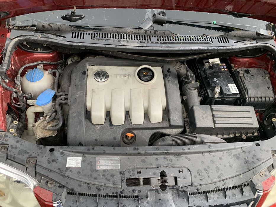 Фолксваген Туран 1.9 тди 101 коня 2005 год