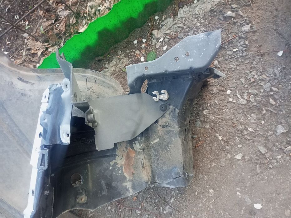 Ланжерон левый передний Ауди Б4