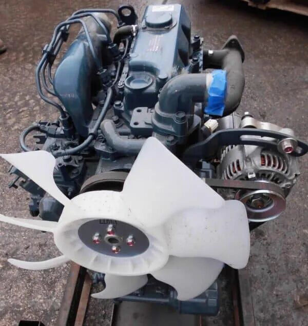 Motor pentru miniexcavator pentru utilaje de constructii Kubota KX