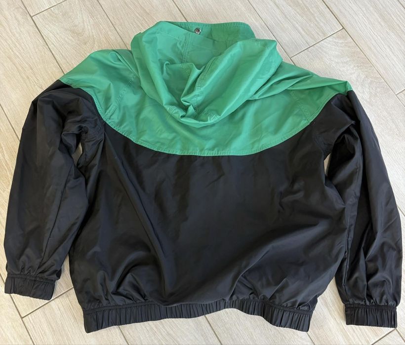 Преходно яке Nike