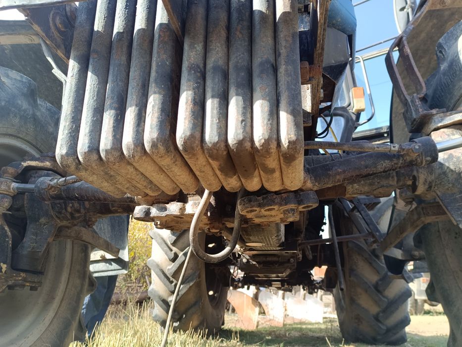 Трактор МТЗ 1221