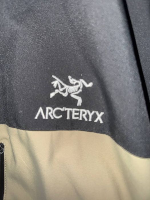 Ветровка Arcteryx